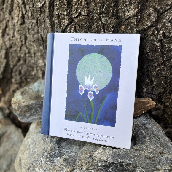 Journal - Thich Nhat Hanh Buddhism Mindfulness Meditation Journal of Awakening - Picture 2 of 9